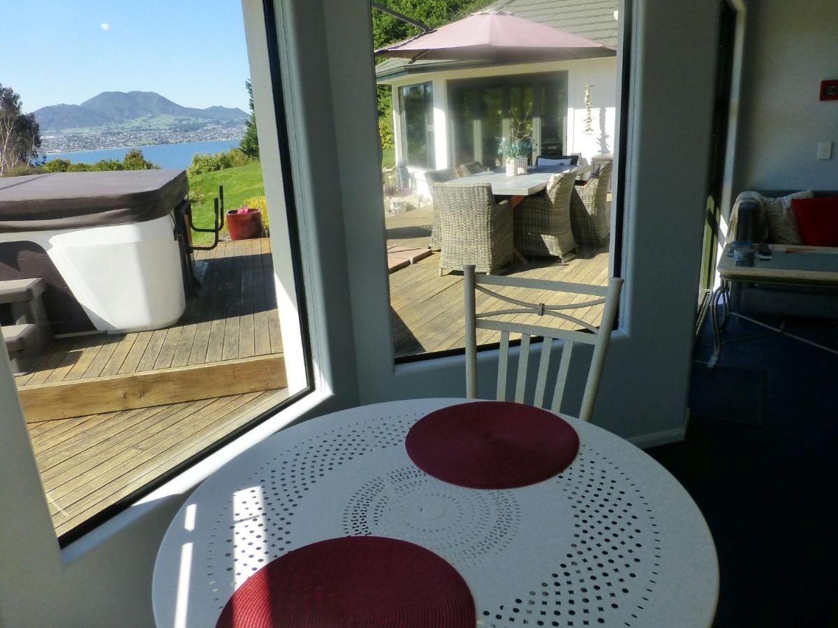 Acacia Heights Gardens Villa Taupo Bagian luar foto