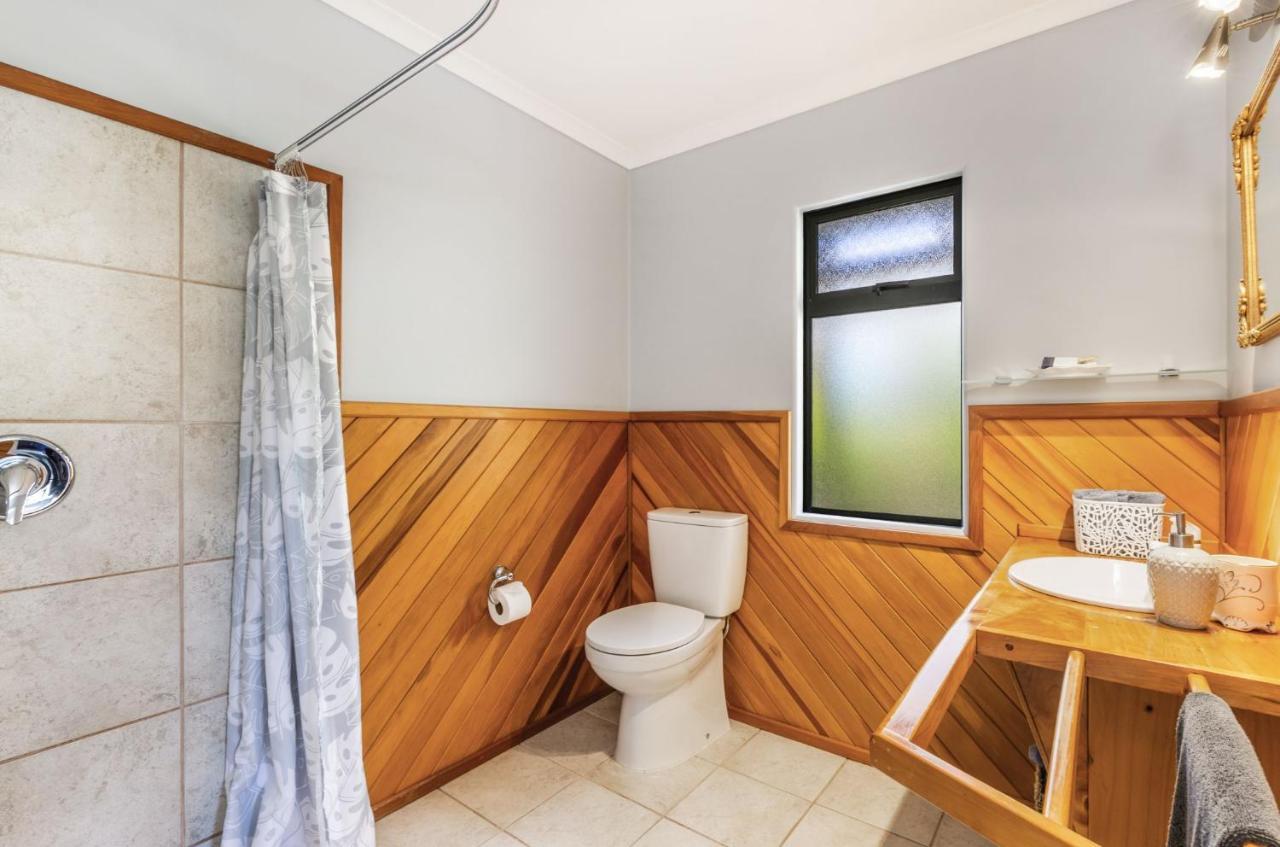 Acacia Heights Gardens Villa Taupo Bagian luar foto