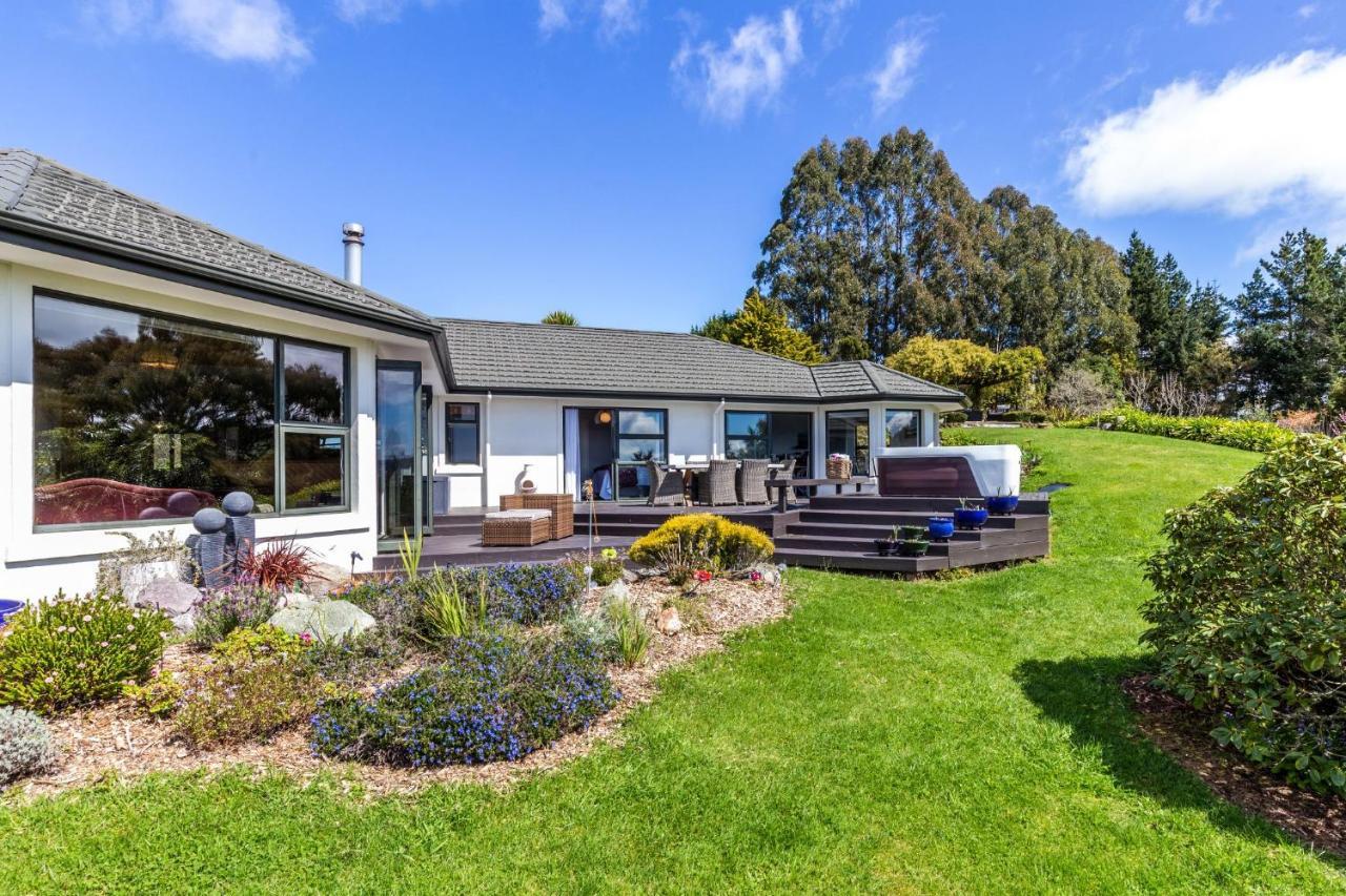 Acacia Heights Gardens Villa Taupo Bagian luar foto