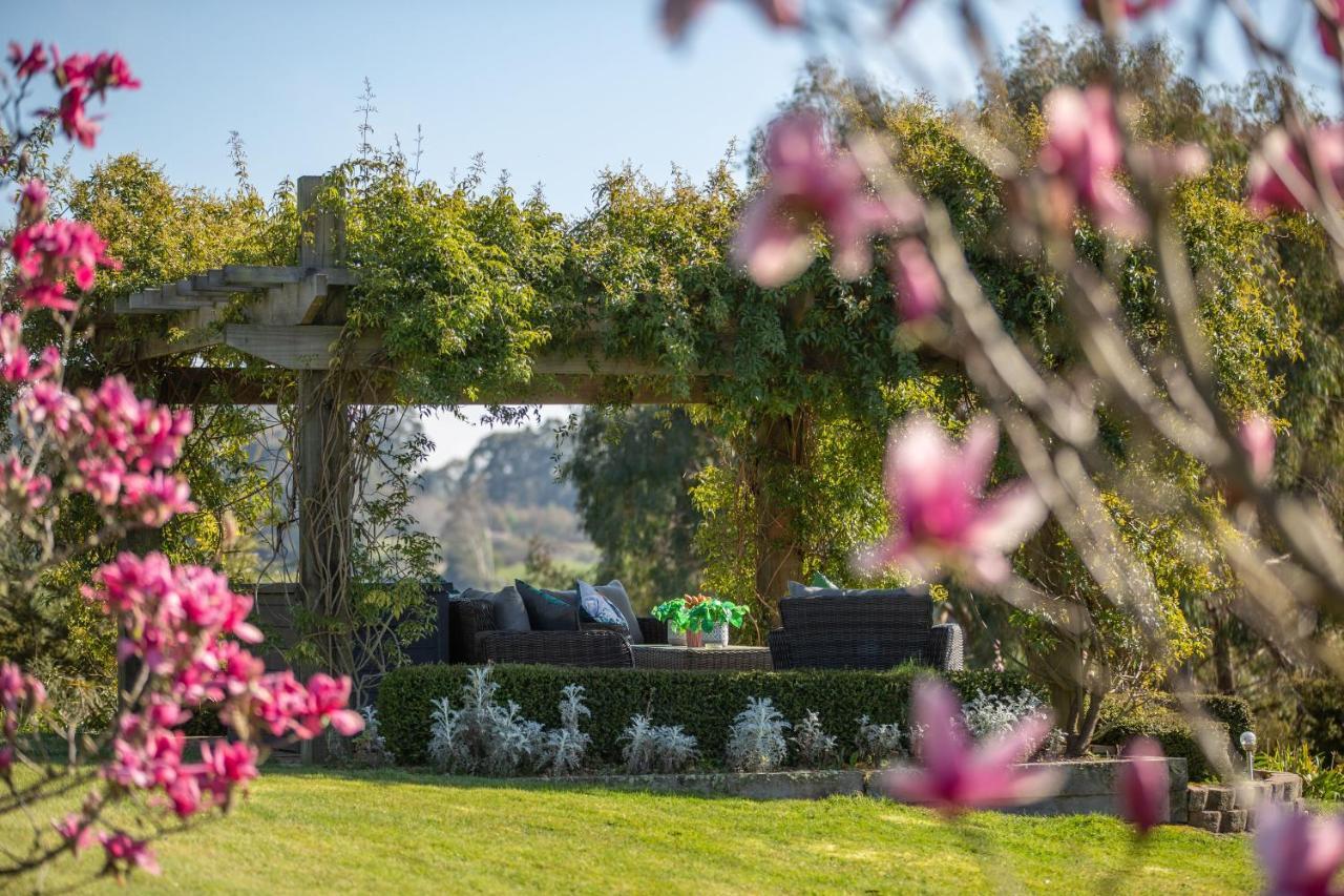 Acacia Heights Gardens Villa Taupo Bagian luar foto